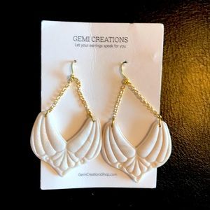 NWT Unique White Earrings